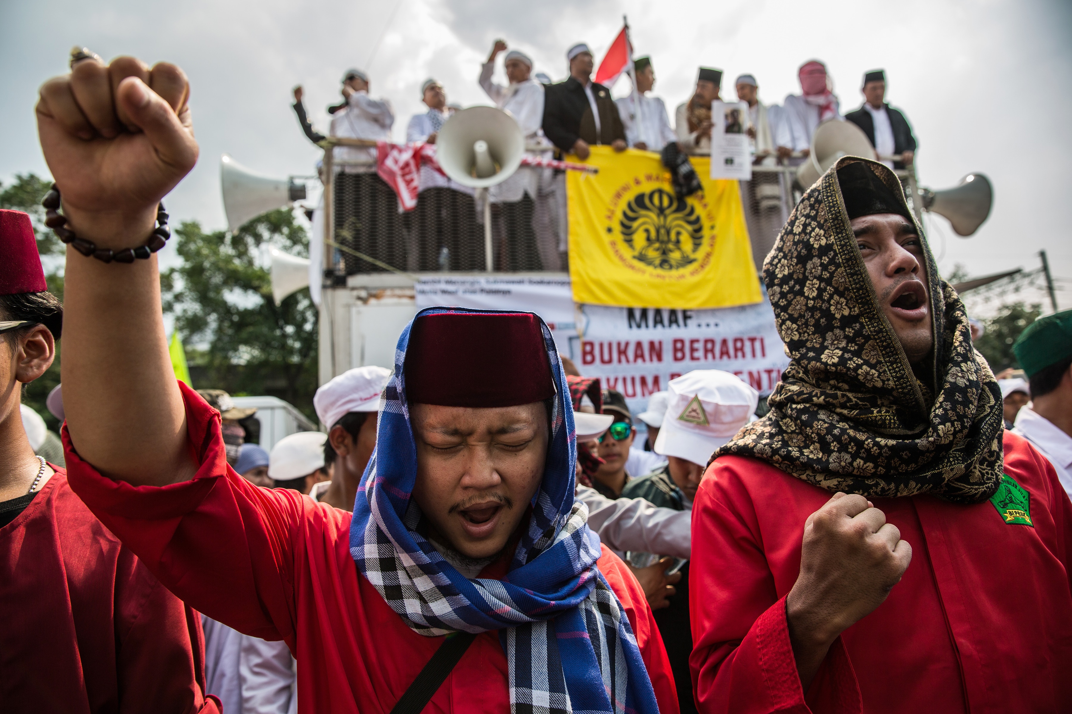 Islamic hard-liners calling for the jailing of the author of a poem they considered insulting to Islam, during a demonstration in Jakarta. Islamic hard-liners calling for the jailing of the author of a poem they considered insulting to Islam, during a demonstration in Jakarta, Indonesia.