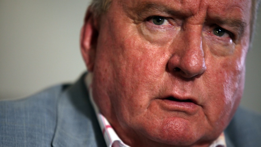 Alan Jones Announces Retirement From 2gb Radio Sbs News