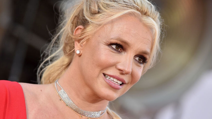 Image for read more article 'Britney Spears' father Jamie agrees to step down from her conservatorship'