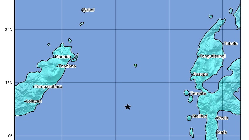 Tsunami alert after earthquake strikes in Indonesia | SBS News