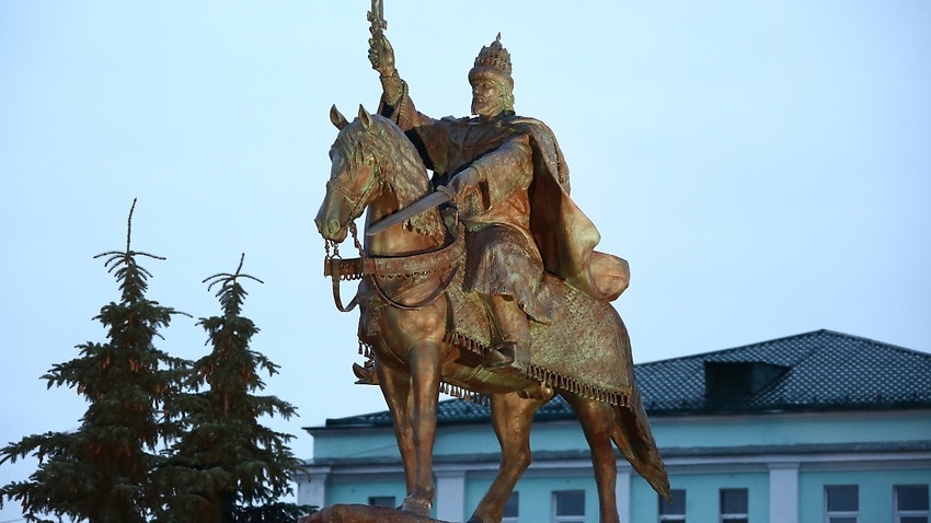 Historians Protest Russia S First Ever Ivan The Terrible Monument Sbs News