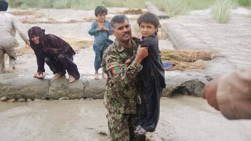 ANA helping flood victim in Afghanistan