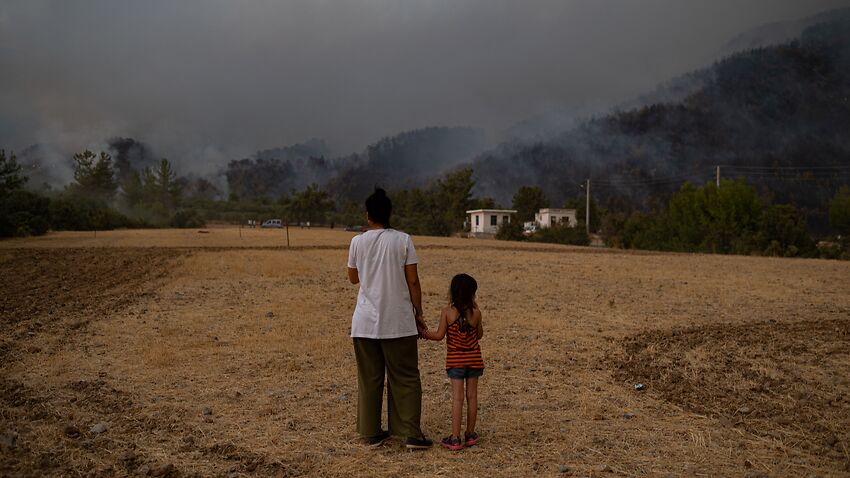 Image for read more article 'The world is on track for a 'catastrophic' 2.7C temperature rise this century, UN report warns'