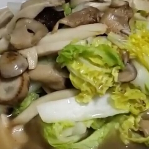 津菜又名紹菜、大白菜或天津菜, 是一種可以儲存久一些的蔬菜。