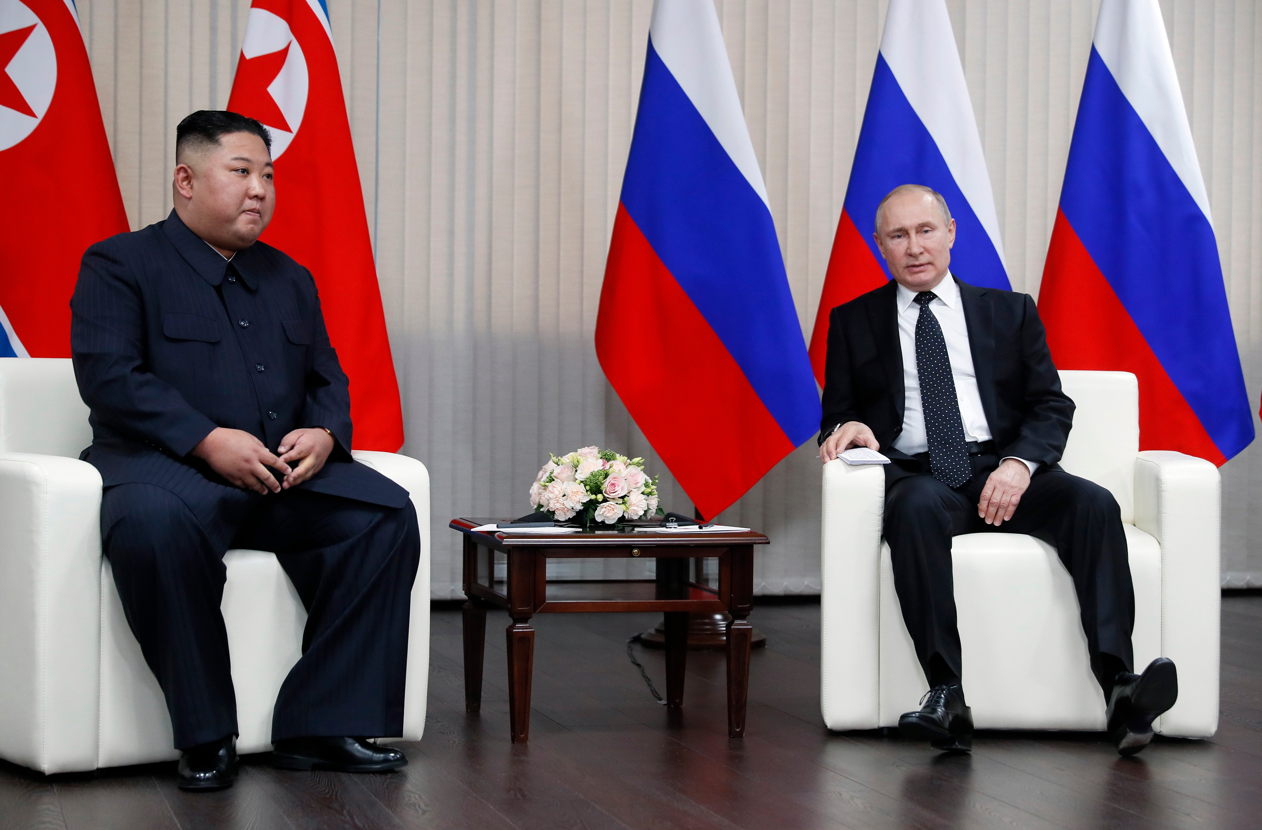 North Koreas Kim Jong Un Seeks A Friend In Vladimir Putin During First Meeting Sbs News 