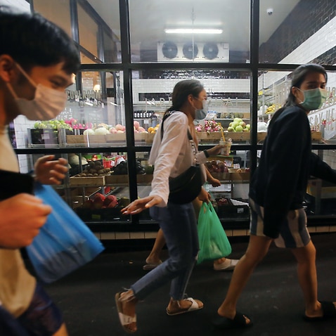 People wearing masks in Sydney's CBD.