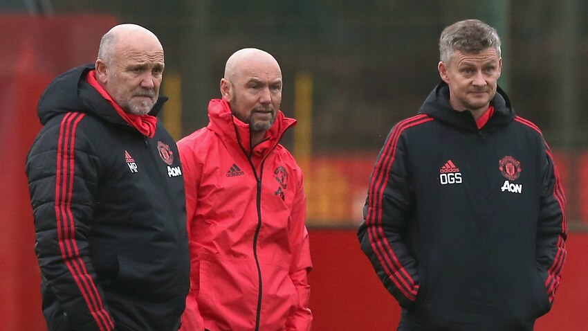 Manchester United send home sick assistant coach | The World Game