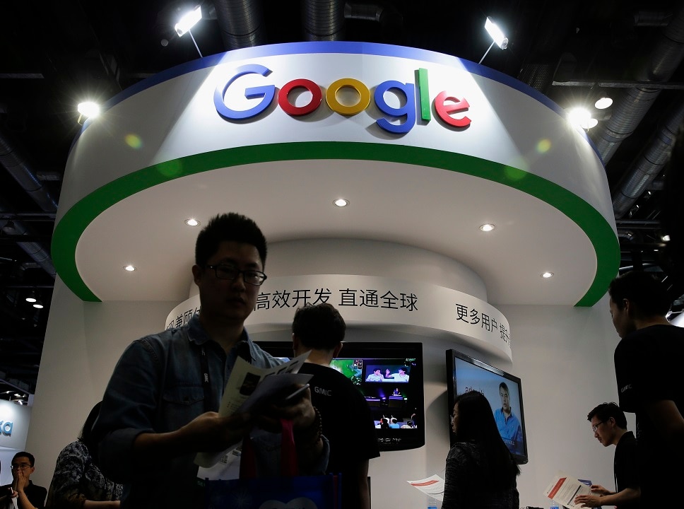 Google is reportedly working on a mobile version of its search engine that will comply with strict censorship controls in China. 