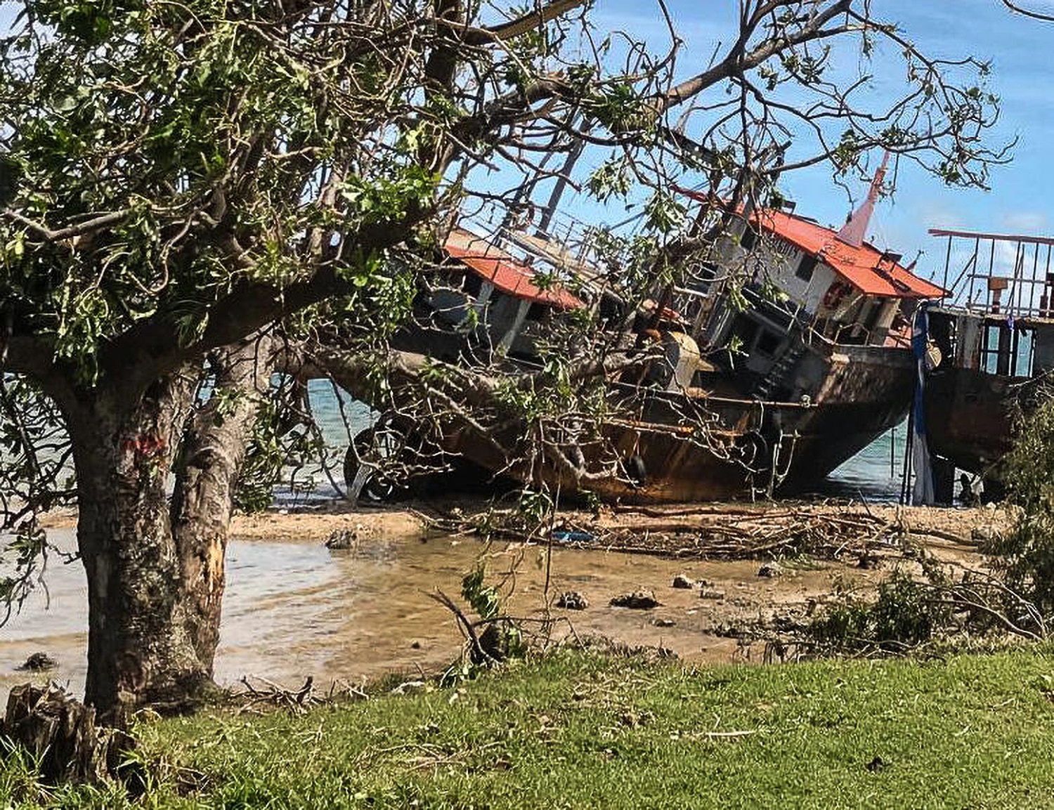 Tropical Cyclone Harold-hit Vanuatu Still Unable To Get Enough Aid ...