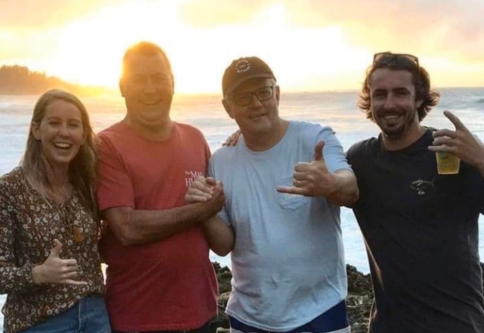 Australian tourists said they snapped this picture with Scott Morrison in Hawaii earlier this week, posting it to Instagram.