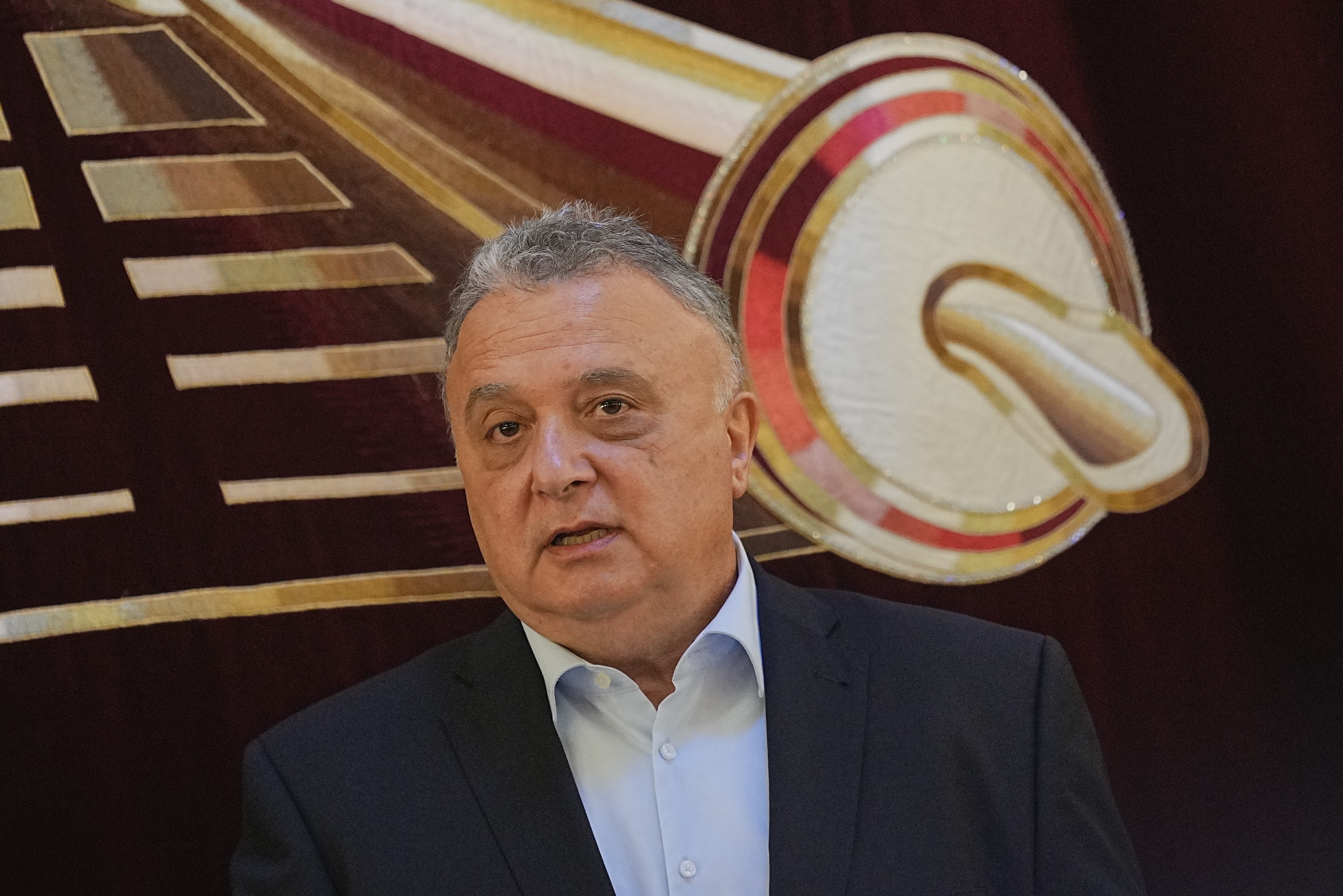 Jeremy Issacharoff, Botschafter des Staates Israel in Deutschland, spricht bei einem Gebetsgottesdienst in Solidarität mit Israel in der Synagoge Berlin-Wilmersdorf