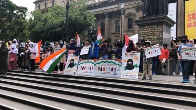 Dozens of Indians in Australia showed up in support of Muslim women in Karnataka who cannot attend school while wearing the hijab.