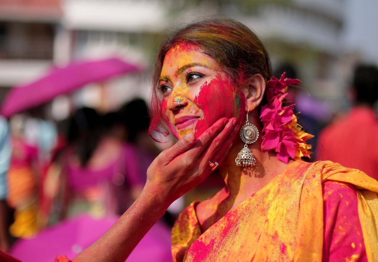 What is Holi? Hindus around the world celebrate festival ...