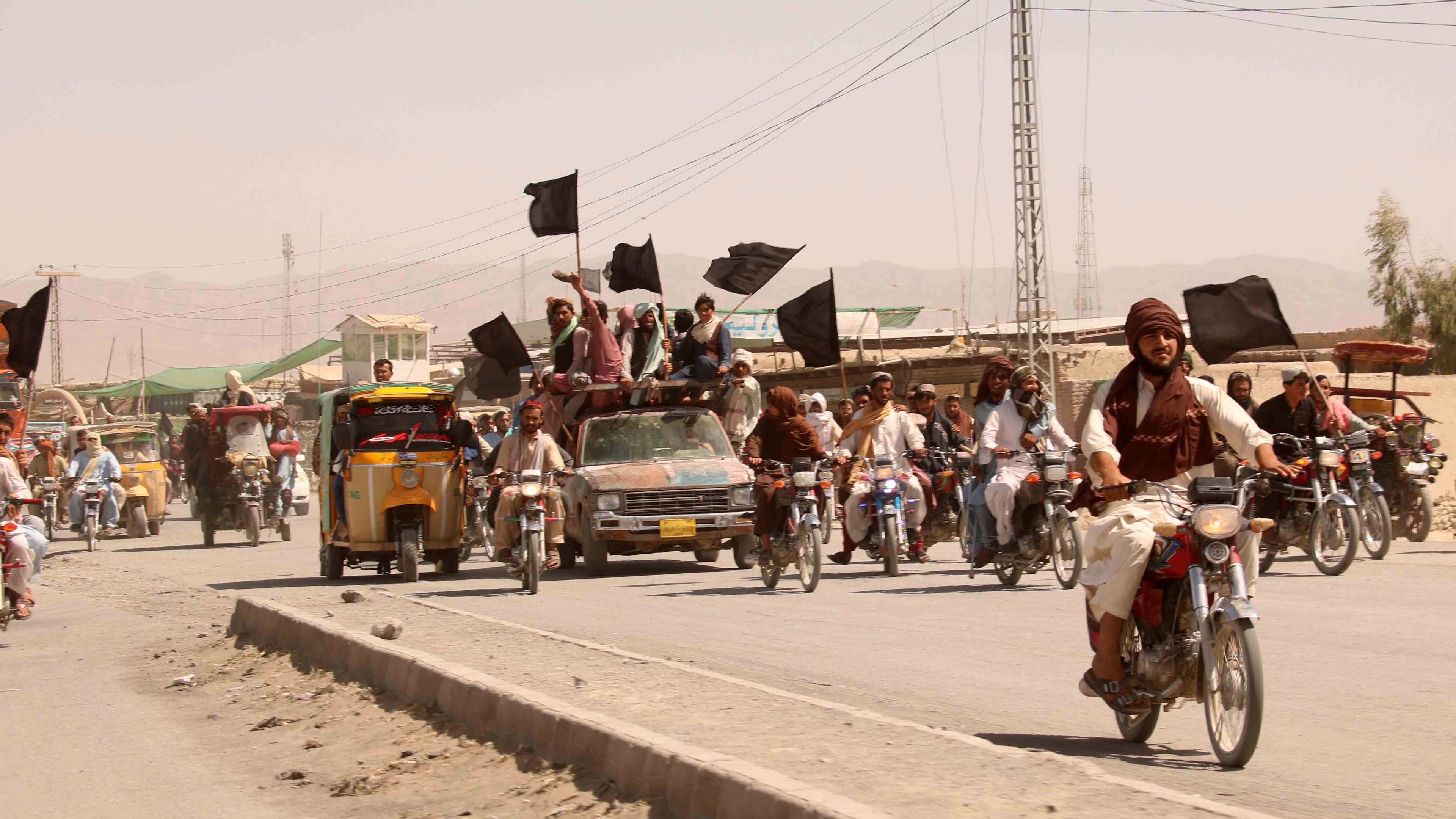 В пятницу талибы взяли под свой контроль Кандагар, второй по величине город Афганистана.