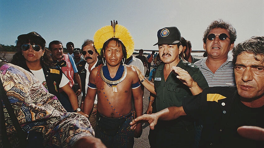 Image for read more article 'Paulinho Paiakan, iconic indigenous chief and Amazon defender, dies after contracting coronavirus'