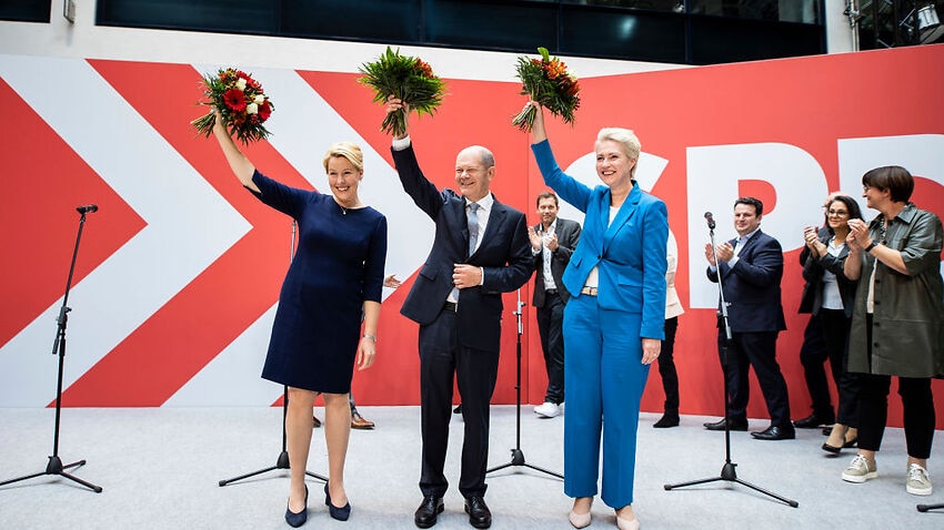 德国中左社民党寻求组建联盟政府