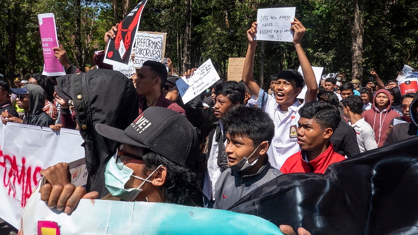 Indonesia Delays Sex Ban Bill Amid Protests Sbs News