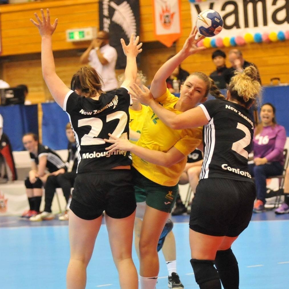 Australia competing against New Zealand at the Asian Championships. 
