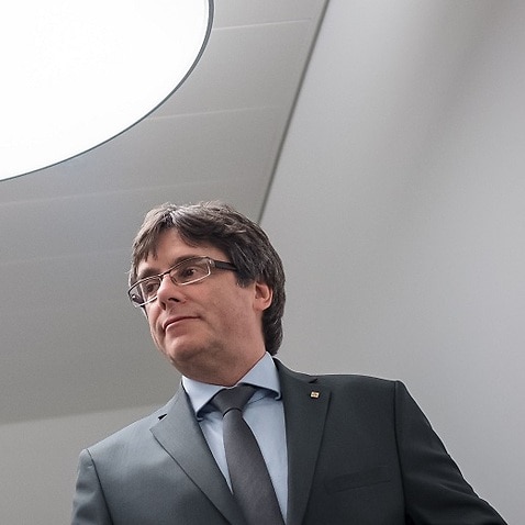 Motorways and roads blocked in Catalonia over Puigdemont detention