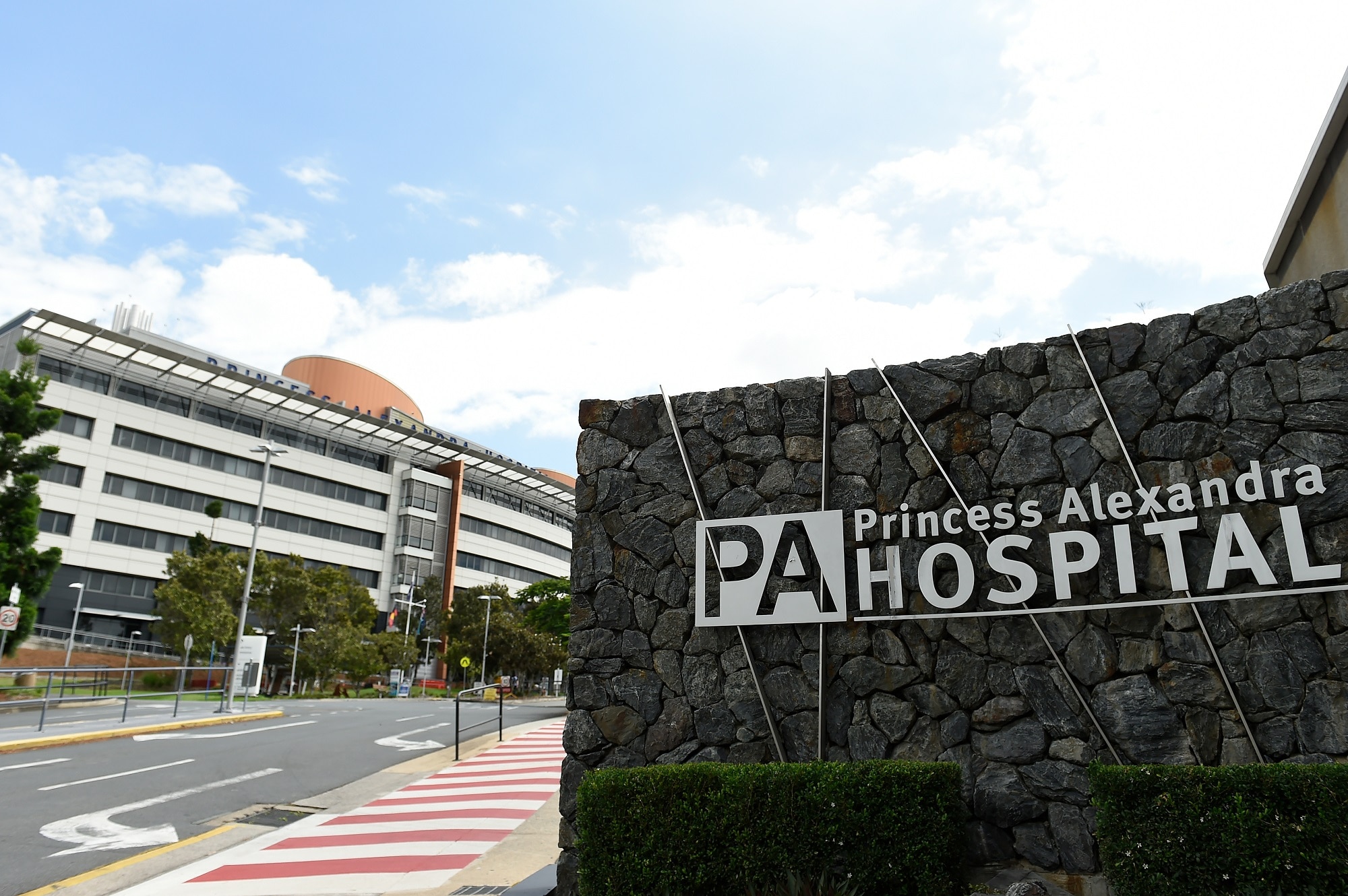 Brisbane Hospital At Centre Of Covid 19 Outbreak Placed Into Lockdown As Clusters Grow