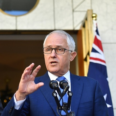Australia royal fee inquiry into banking begins