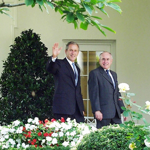 Washington, September 10, 2001. US President George Bush and Prime Minister John Howard at the White House today. (AAP Image/James Grubel) NO ARCHIVING