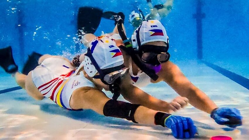 SBS Language | Women's Underwater Hockey Team aiming for gold at the ...