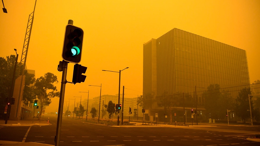 Image for read more article 'Canberra smoke shuts government agency responsible for emergency management'