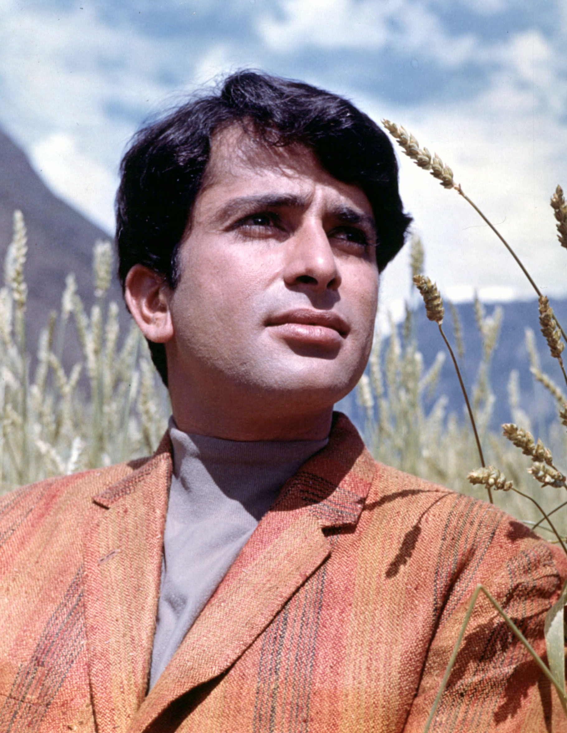 Iconic Indian Actor Shashi Kapoor Dies At Age 79 | SBS News