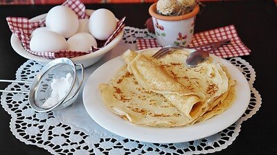Celebrate The French Chandeleur And Mardi Gras By Eating Crepes
