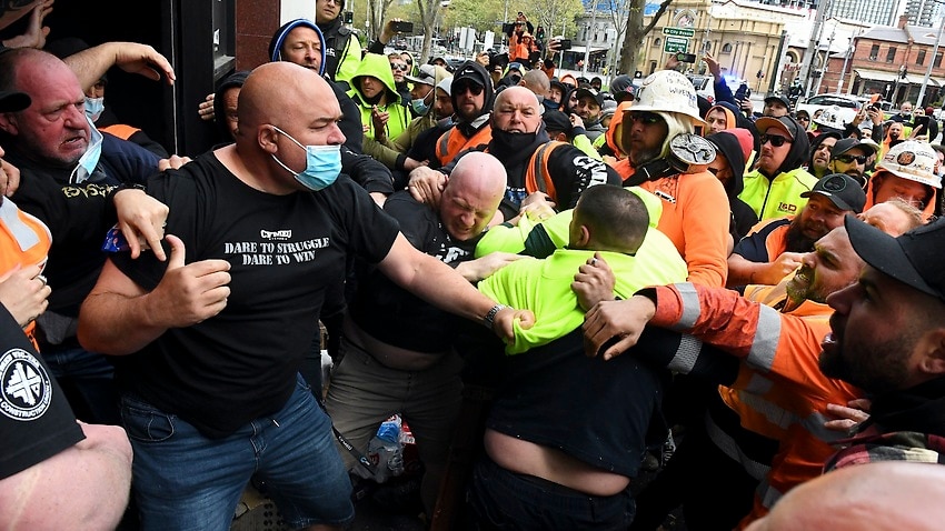 Image for read more article 'Construction union condemns 'neo-Nazis' at Melbourne vaccine mandate protest'