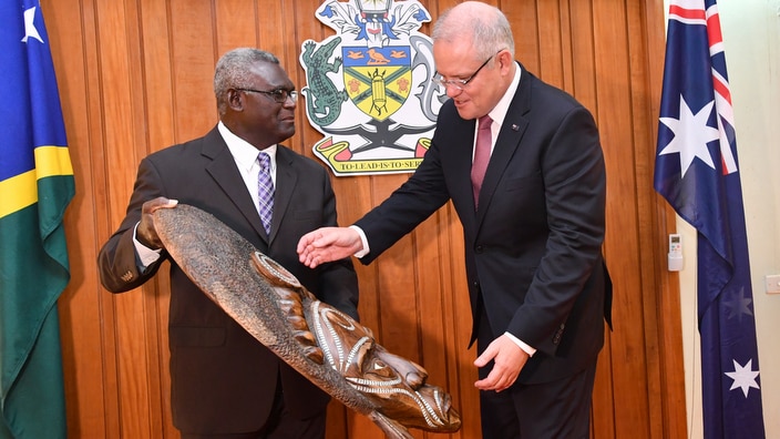 Solomon Islands Prime Minister Manasseh Sogavare (left) and Australian Prime Minister Scott Morrison.