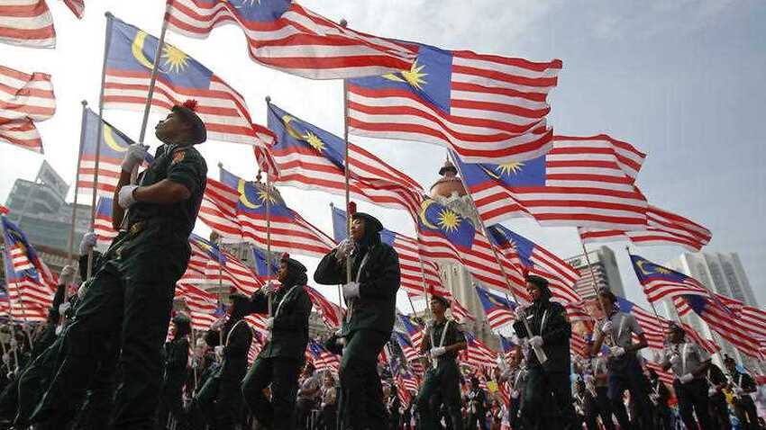 Malaysian flag mistaken for IS symbol triggers lawsuit ...