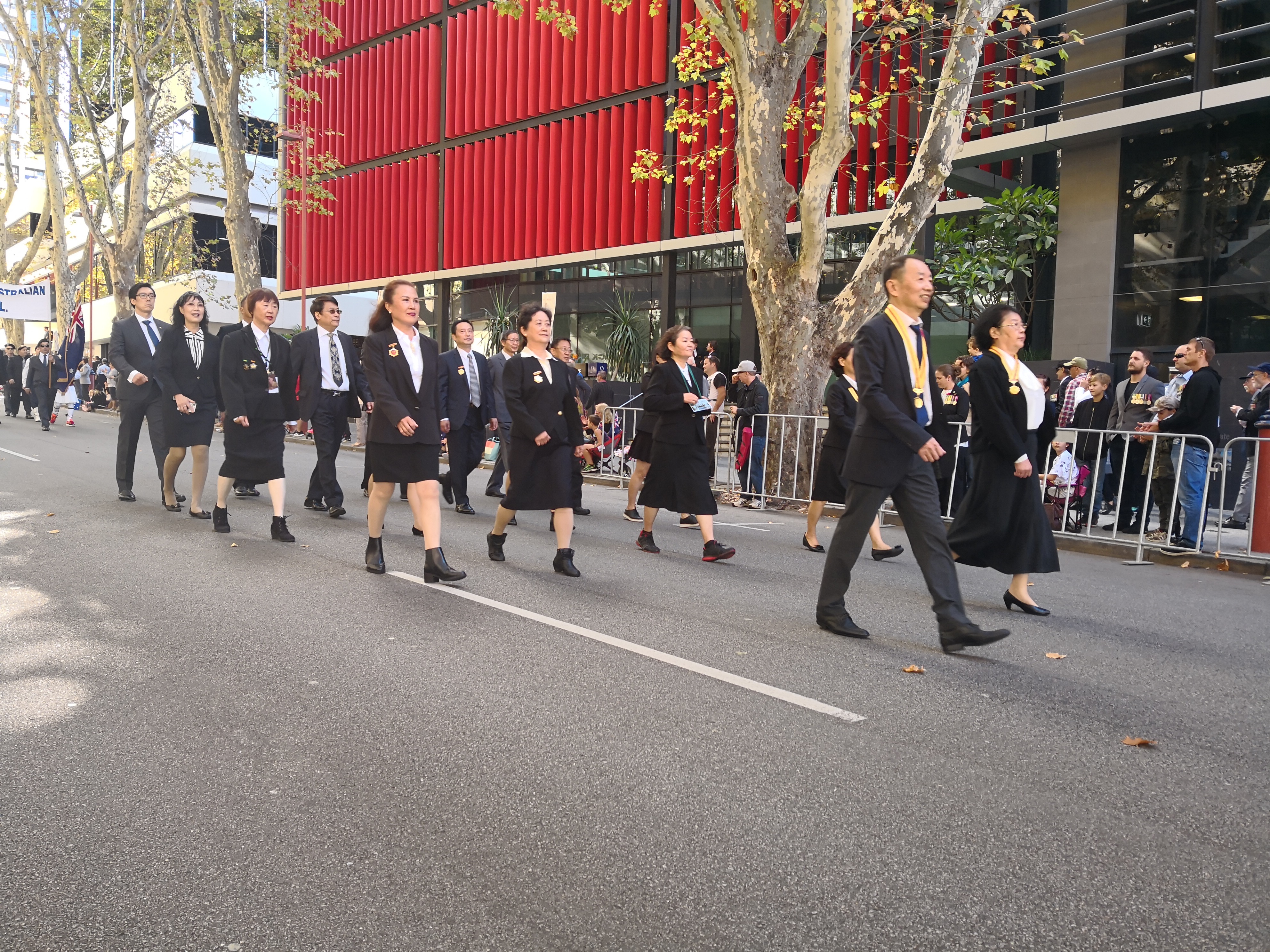 The descendants of Chinese veterans march in Perth's Anzac March
